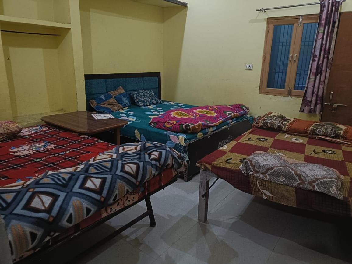Apartamento Gopal Sadan-2 Vrindāvan Exterior foto